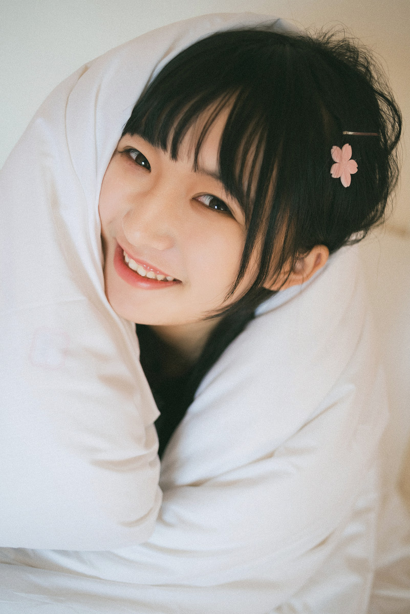 校花美女学生妹冬季雪景养眼迷人写真图片图片