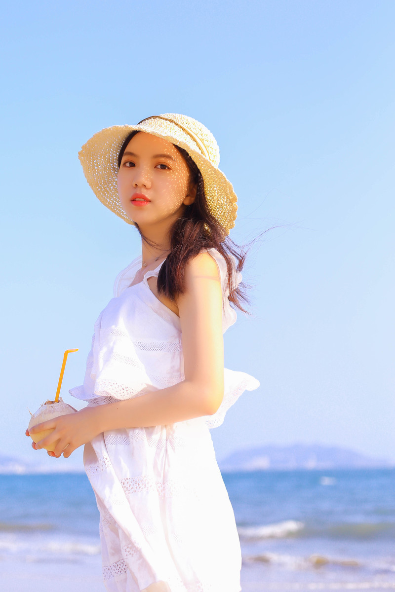 海边美女图片