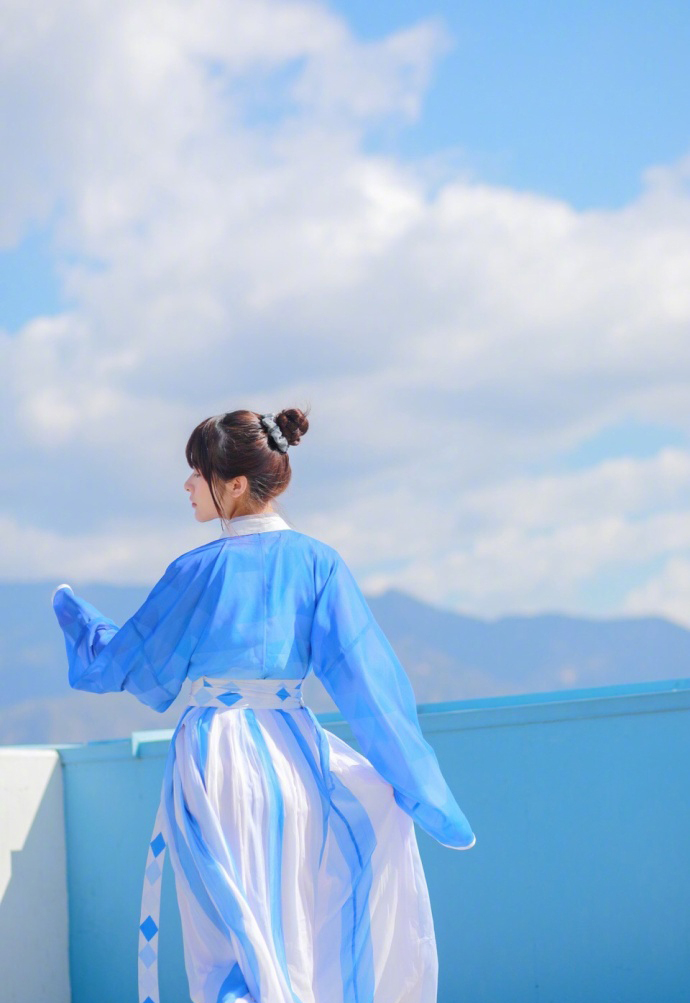 高清浙江省宁波美女徐娇唯美汉服古装甜美写真图片图片 高清浙江省宁波美女徐娇唯美汉服古装甜美写真图片图片