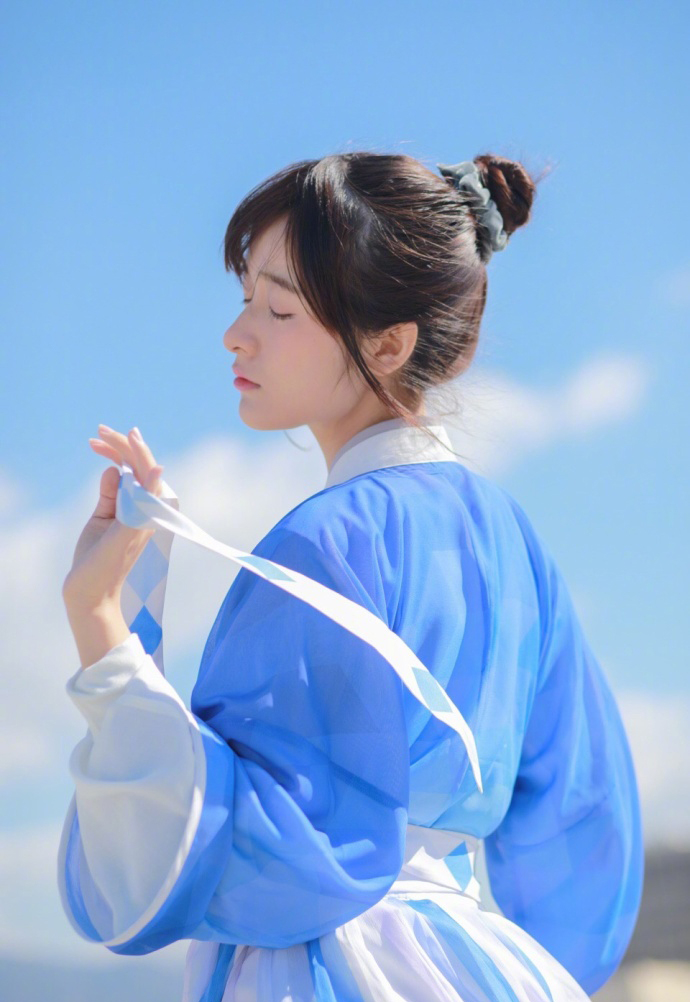 高清浙江省宁波美女徐娇唯美汉服古装甜美写真图片图片