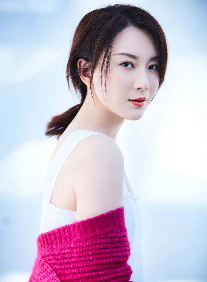 中国影视湖北黄石女演员性感红唇陈数彰显高贵冷艳图片