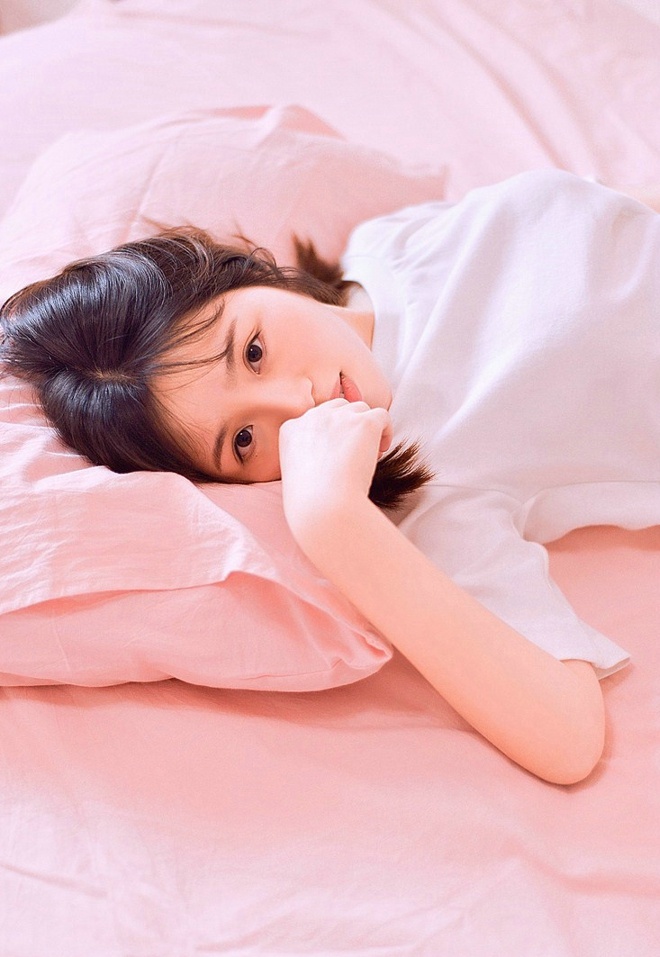 高清中国内地黑龙江省牡丹江影视女演员董璇气质靓丽美女写真图片