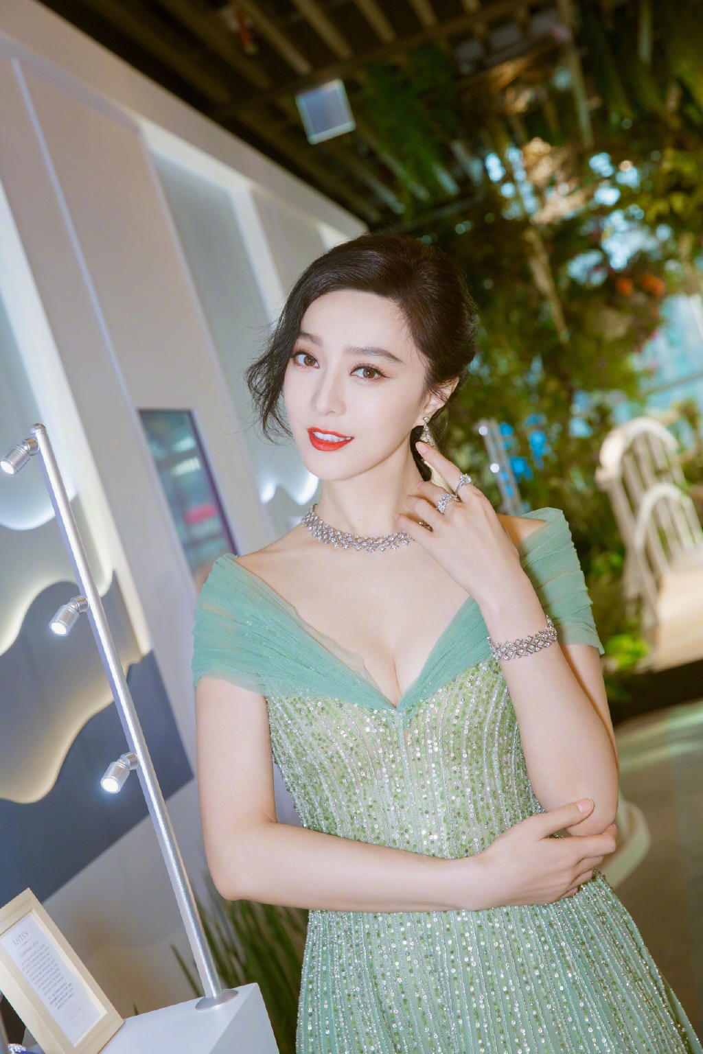 内地山东青岛女演员范冰冰古典唯美造型写真完美诠释了东方之美霸气范爷图片