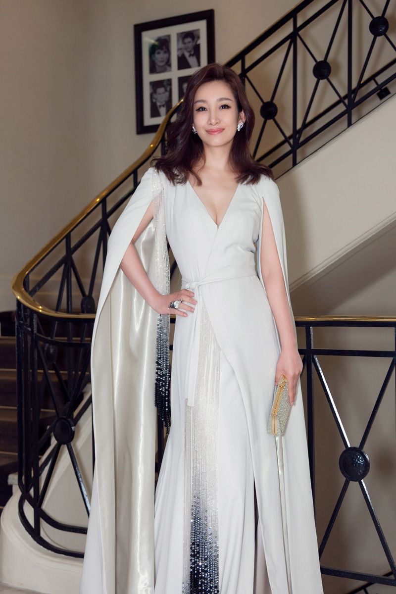 高清中国辽宁省营口女演员秦海璐写真图片图片