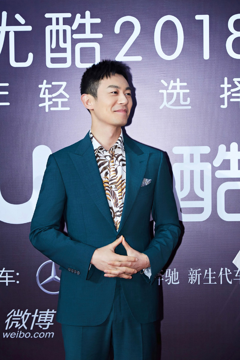 中国大陆江苏省盐城男演员朱亚文微博电影之夜西装图片图片 中国大陆江苏省盐城男演员朱亚文微博电影之夜西装图片图片