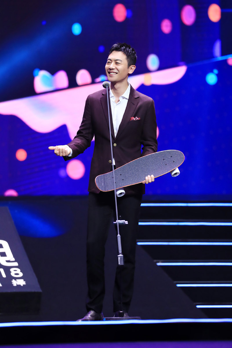 中国大陆江苏省盐城男演员朱亚文《声临其境》帅气剧照图片图片