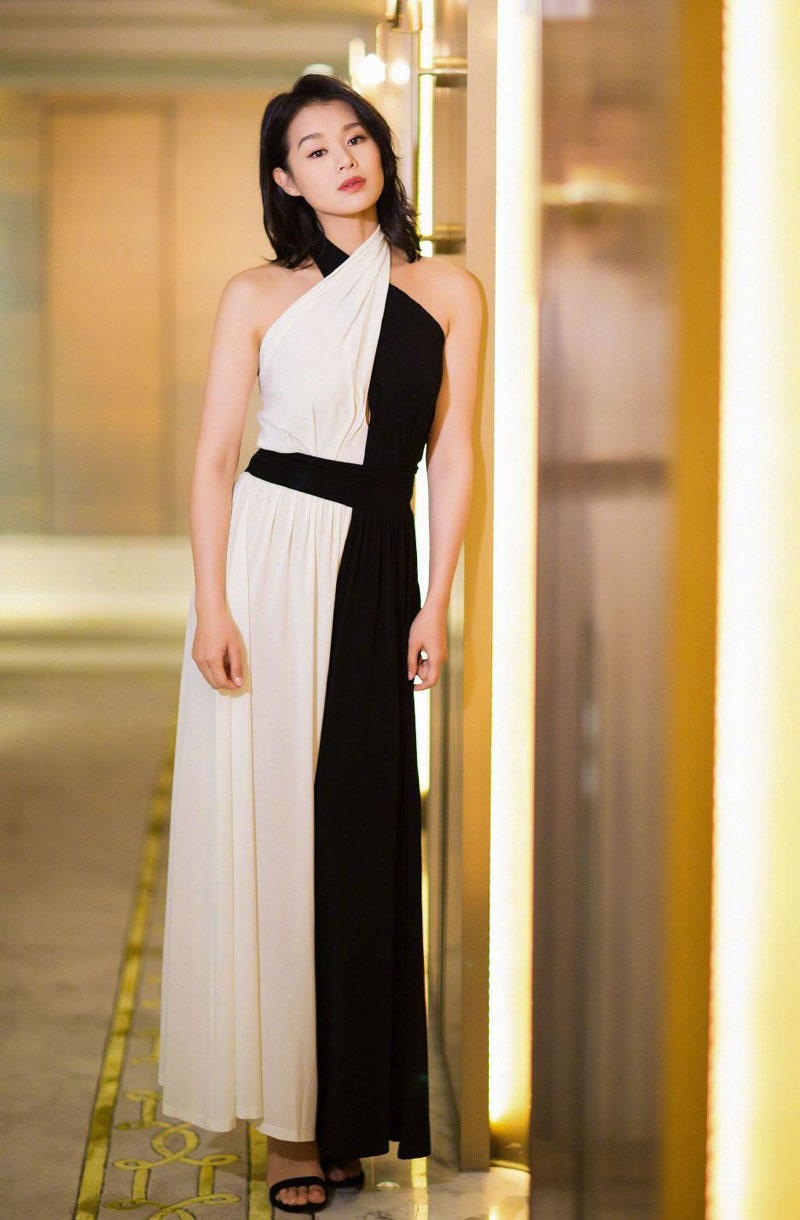 胡杏儿图片
