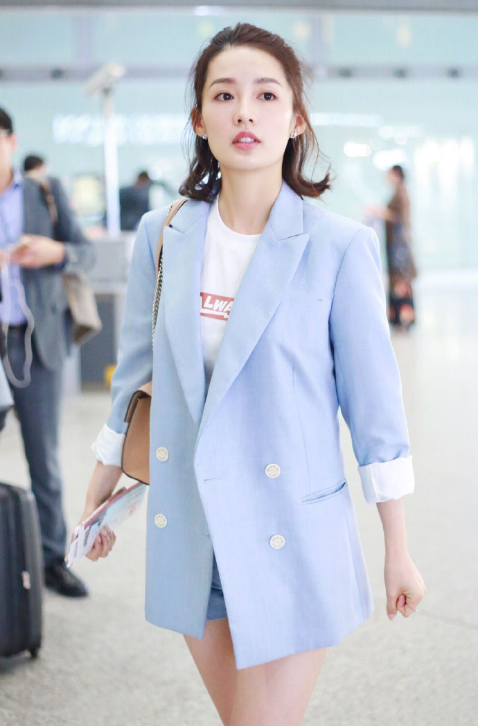 李沁图片