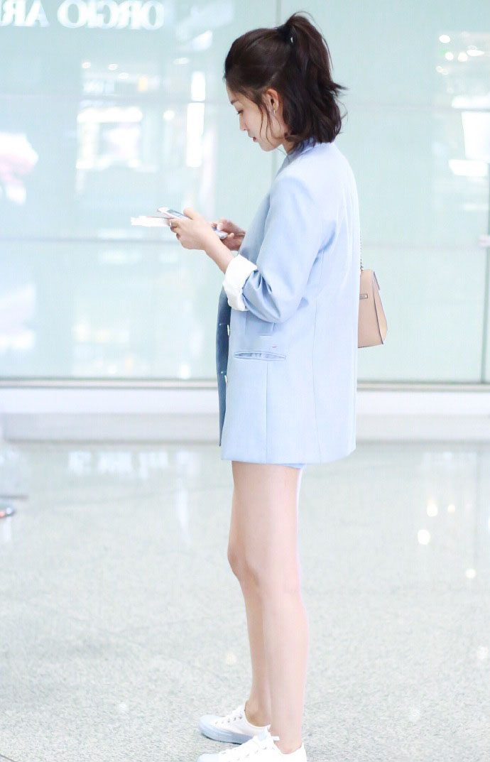 李沁图片