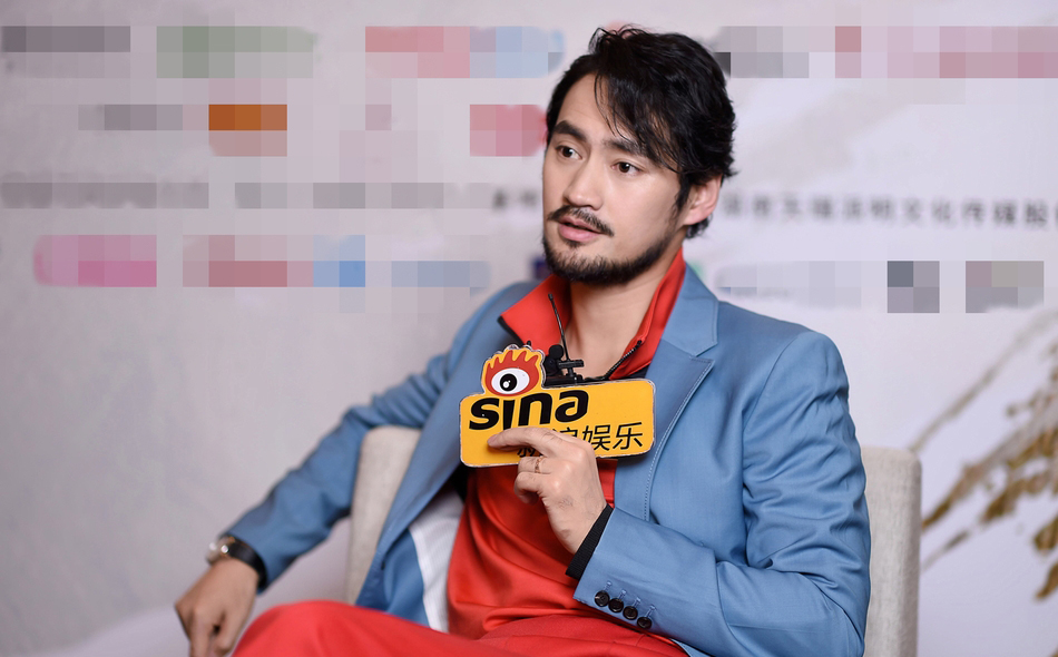 武汉男明显袁弘写真图片图片