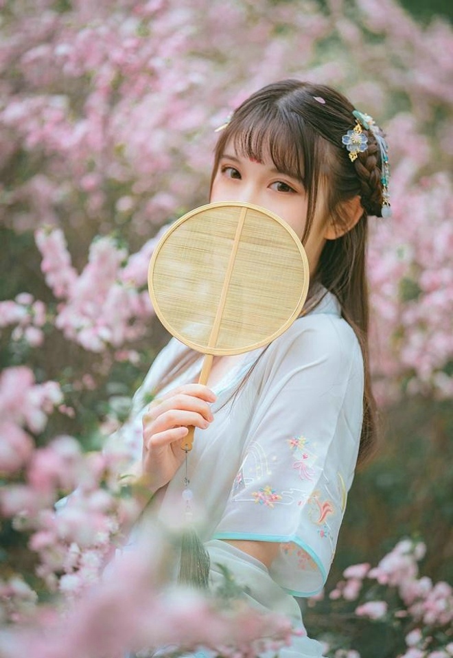 gogo大胆人体艺术图片