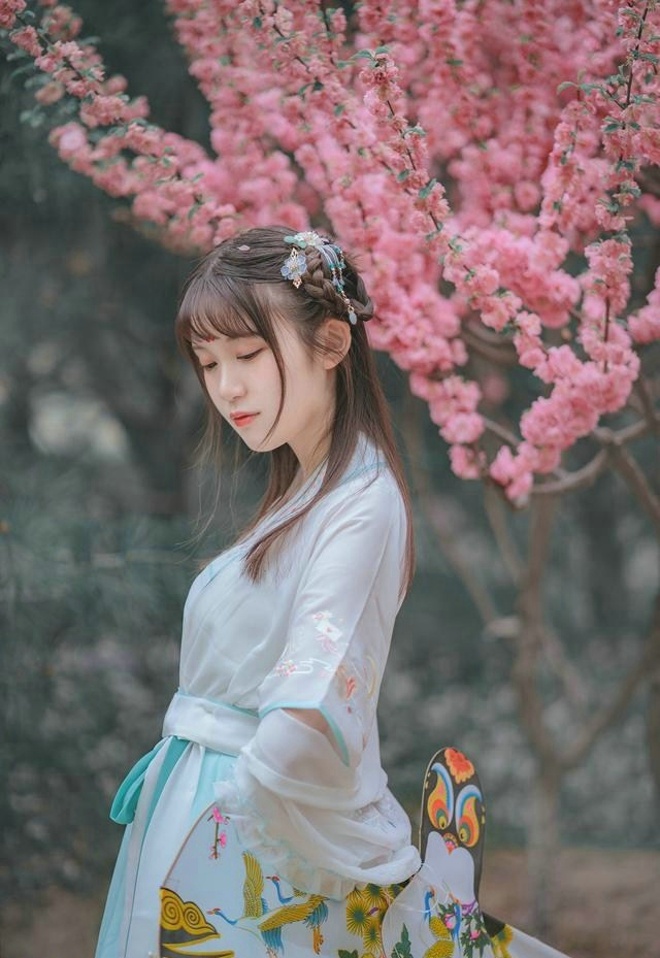gogo大胆人体艺术图片