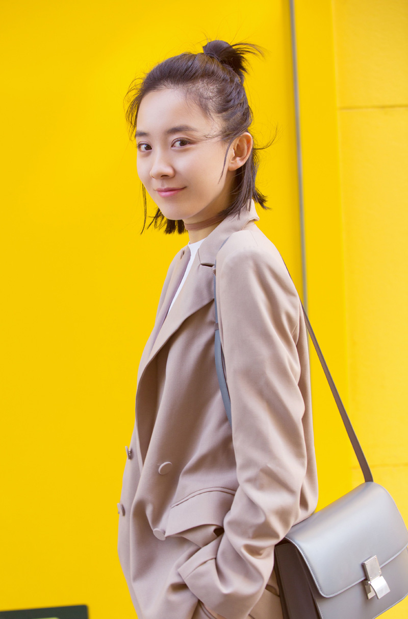 朱颜曼滋图片