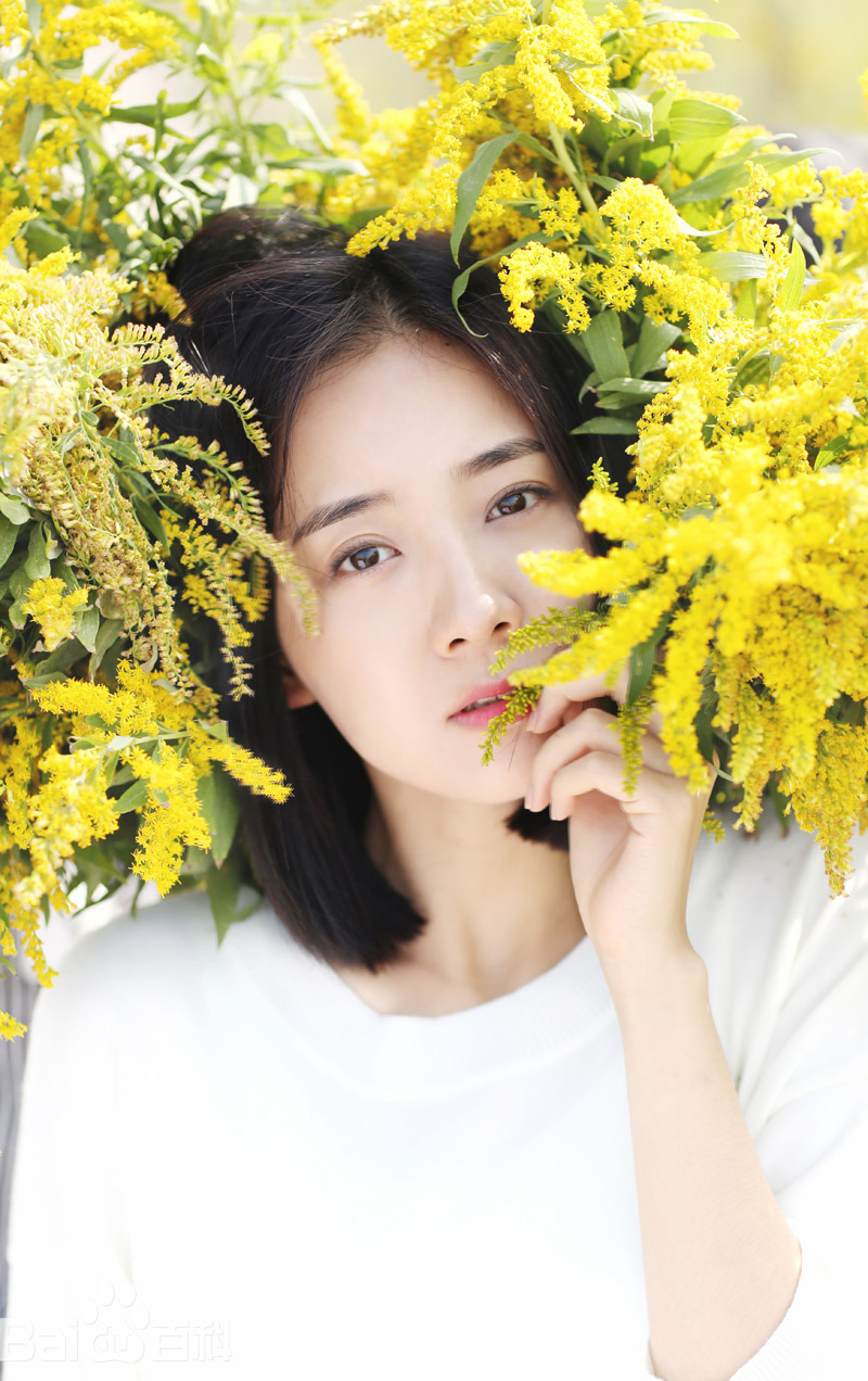 朱颜曼滋图片