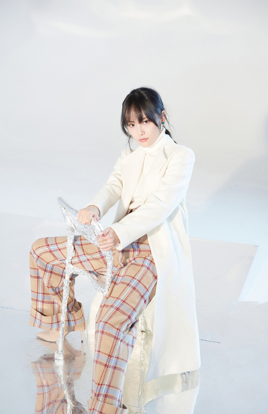 张嘉倪雪中仙气十足清新写真图片图片