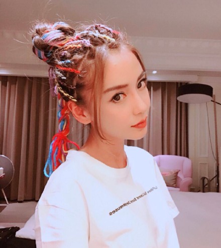 郭碧婷凌乱发型自拍写真图片图片