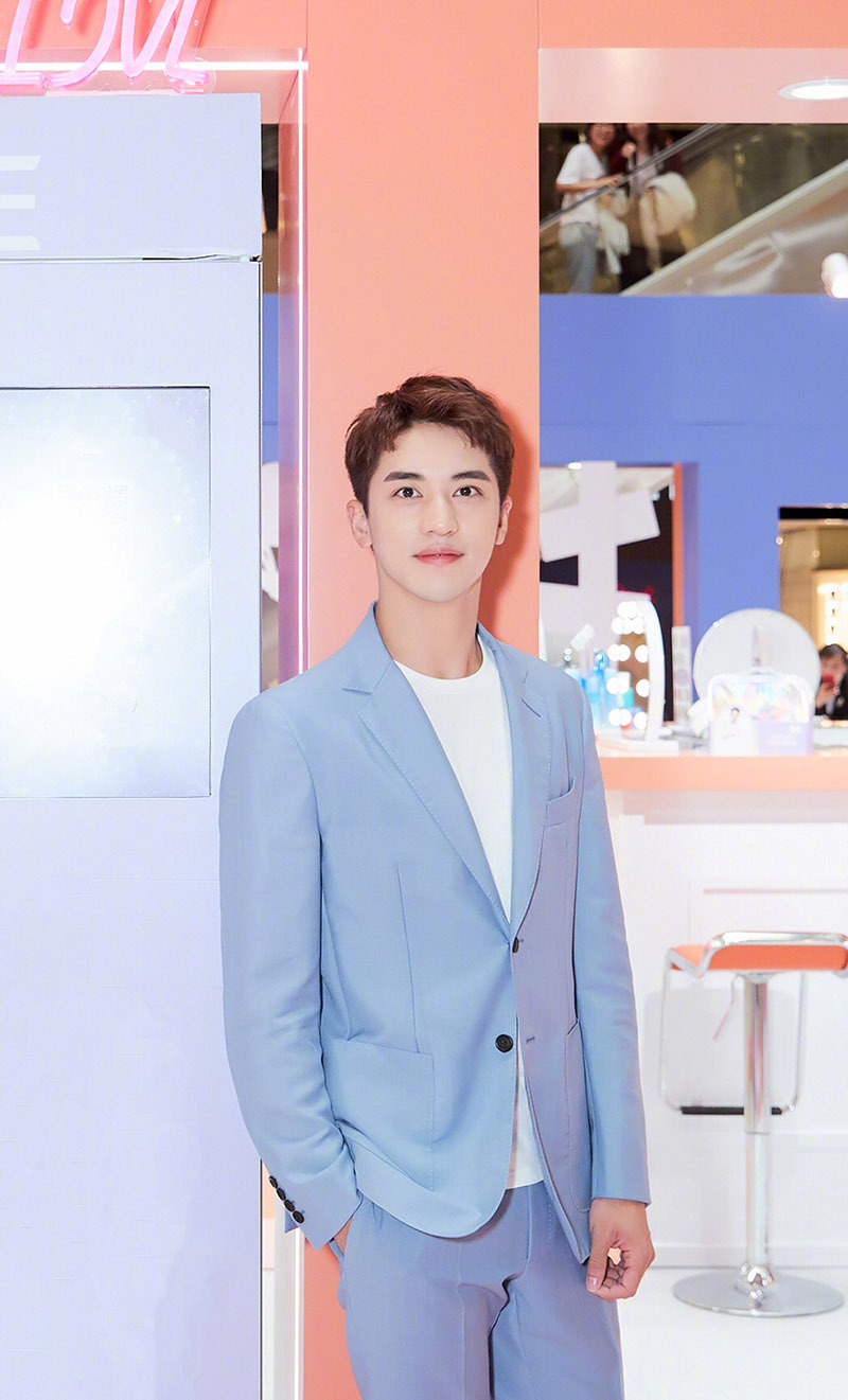 中国内地中国上海男演员许魏洲公益写真图片图片