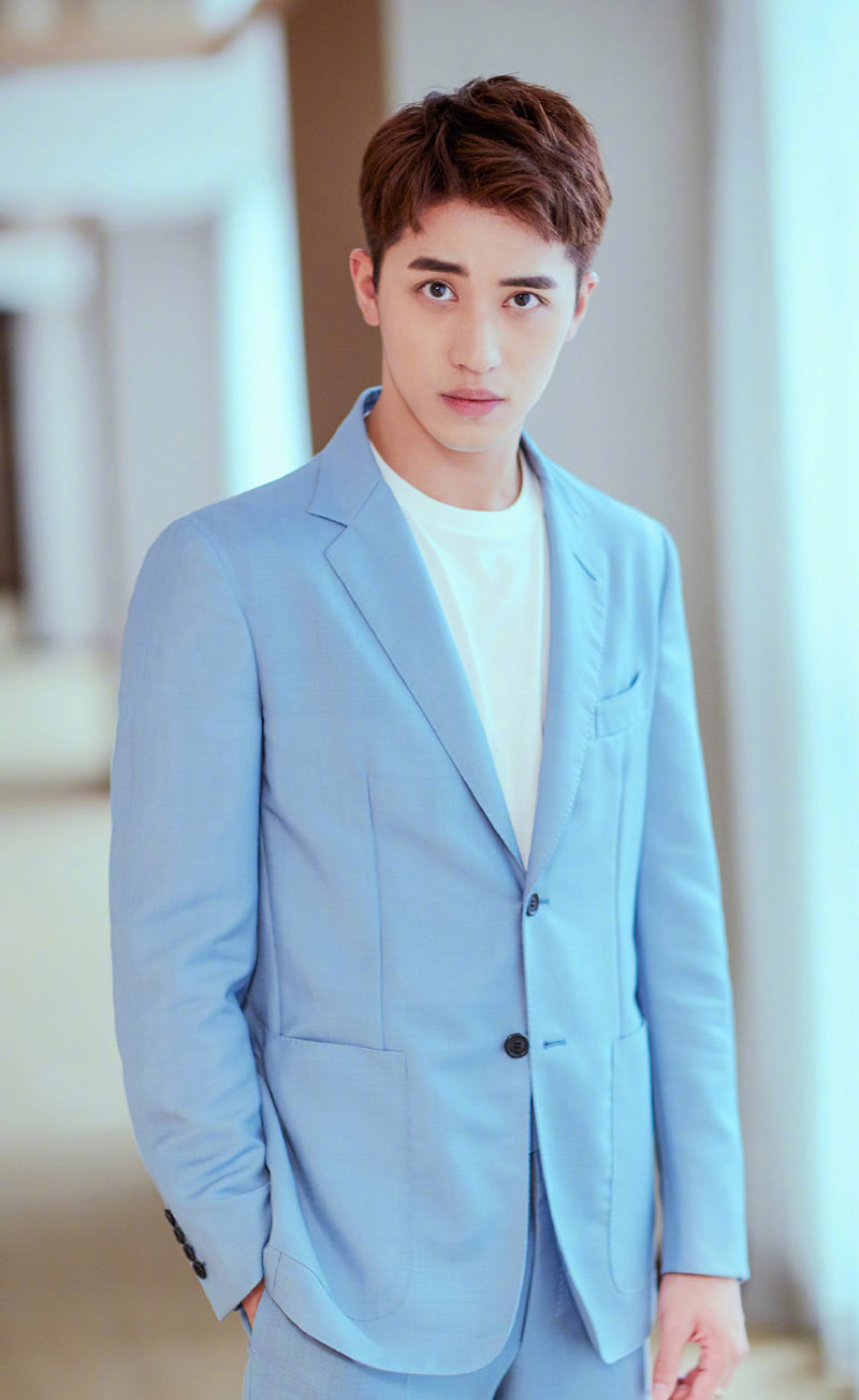 中国内地中国上海男演员许魏洲公益写真图片图片