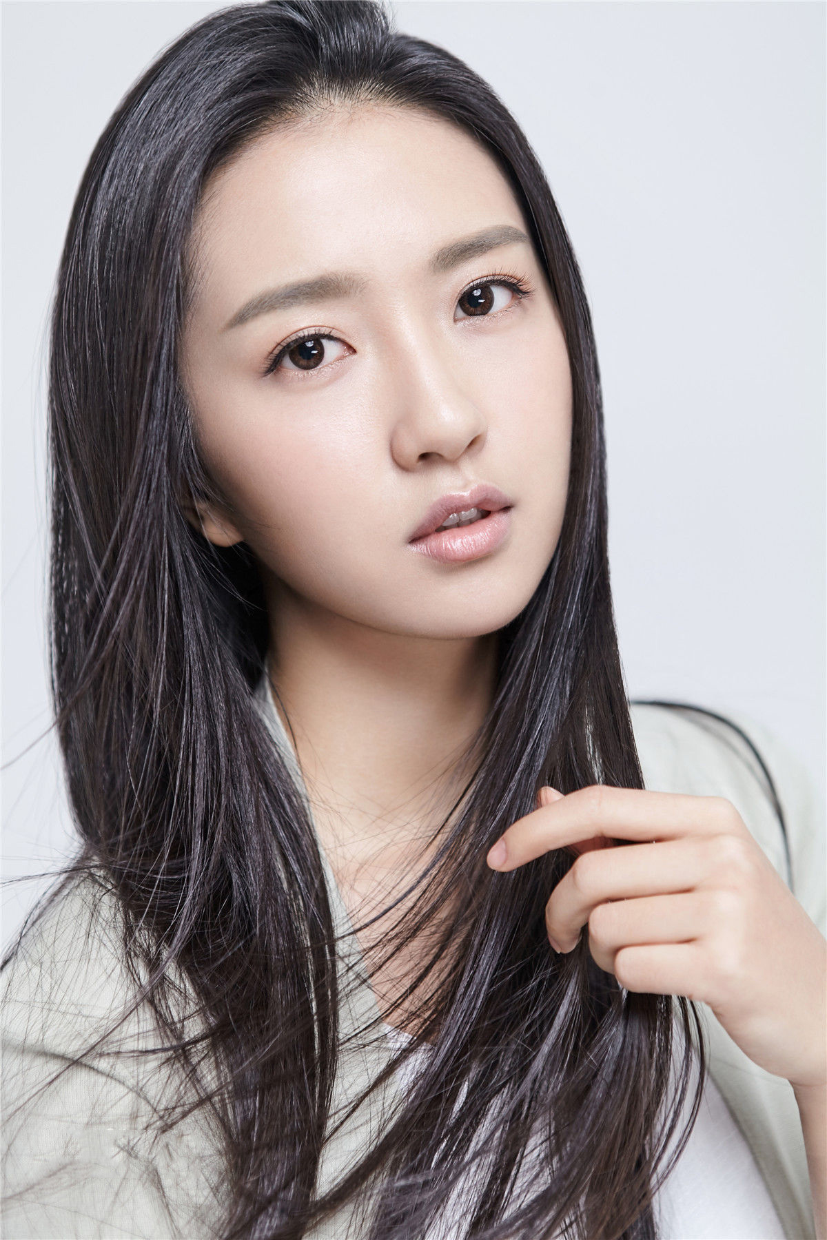 中国内云南曲靖地新生代演员许龄月电视剧品质盛典优雅写真图片图片
