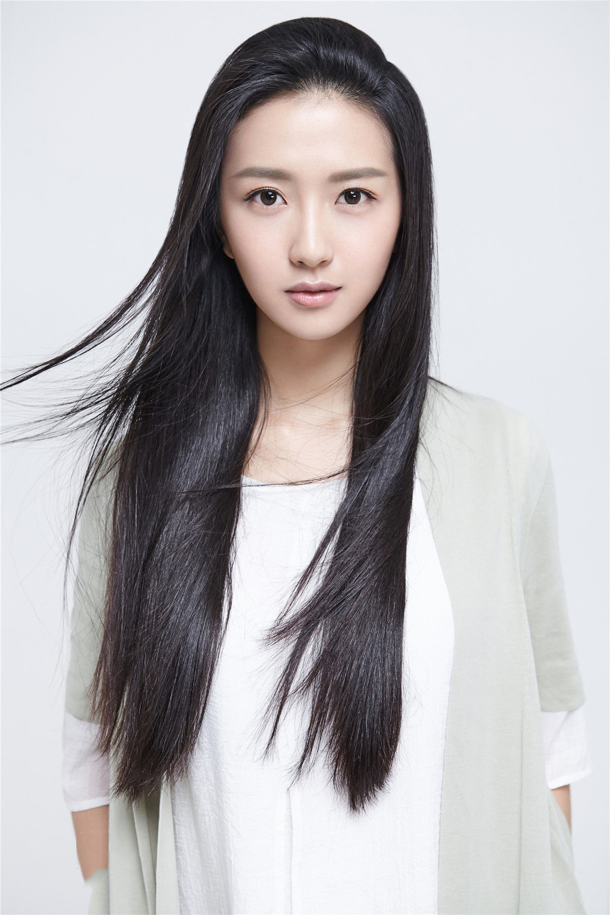 中国内云南曲靖地新生代演员许龄月电视剧品质盛典优雅写真图片图片