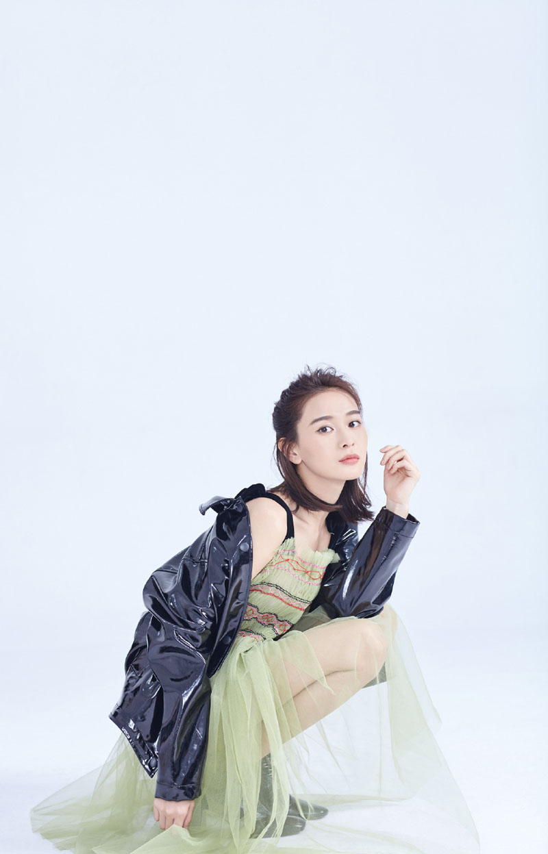 中国内地安徽女演员海铃清新甜美生活照图片图片
