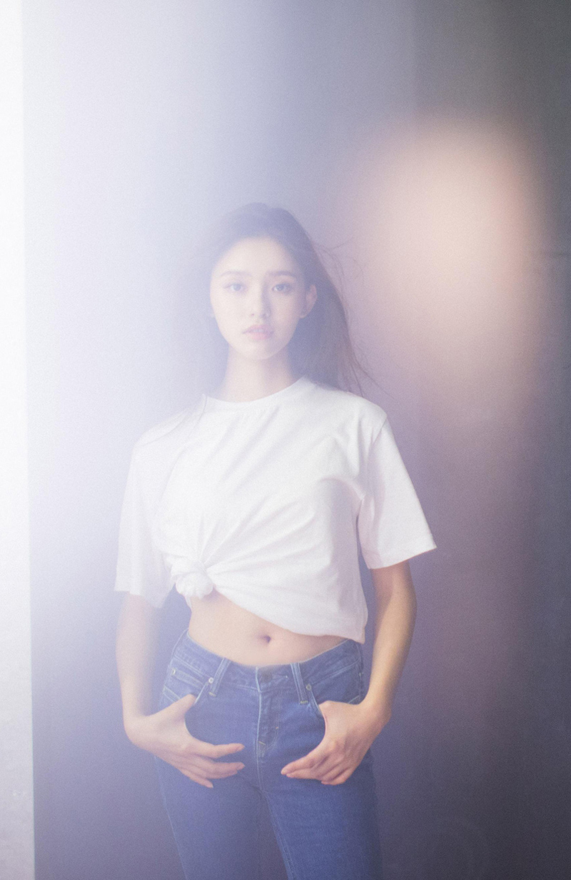 林允性感露脐装清爽写真图片图片 林允性感露脐装清爽写真图片图片