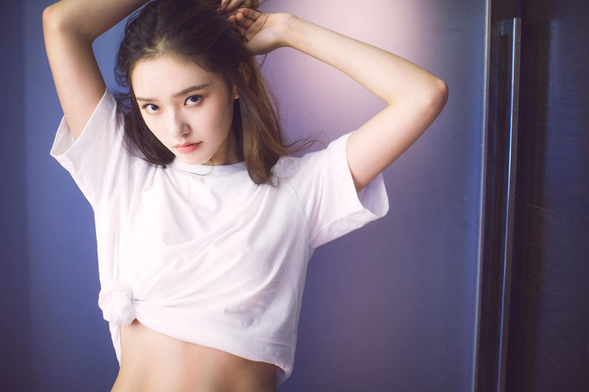 林允性感露脐装清爽写真图片图片 林允性感露脐装清爽写真图片图片
