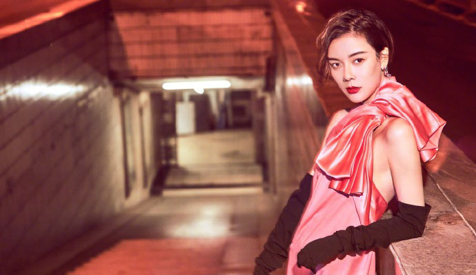angelababy深夜妖娆自拍写真图片图片