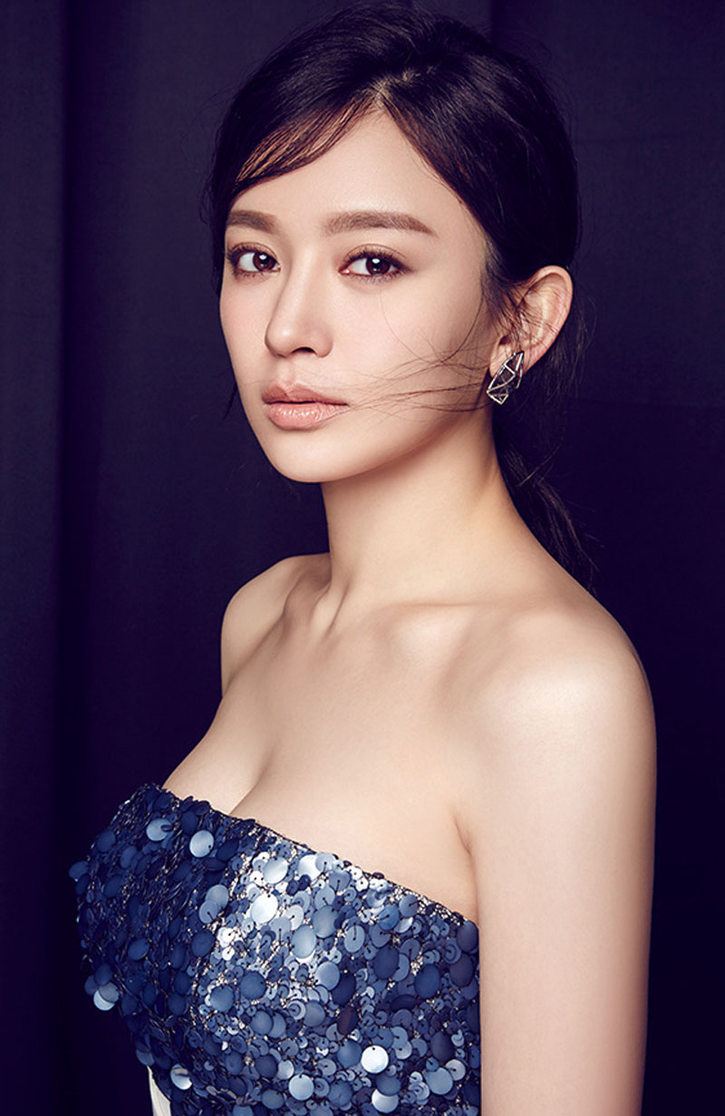 中国内地安徽女演员施诗人气名模性感礼服写真图片图片