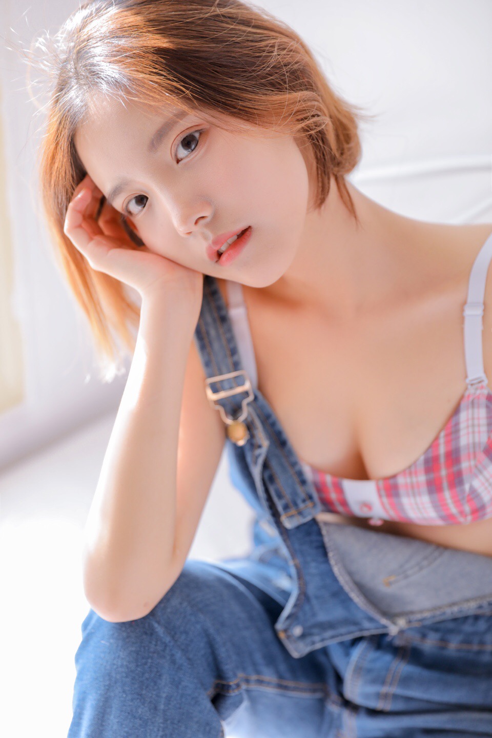 性感亚洲国产小嫩模福利四区吊带美少女性感美女高清图片图片
