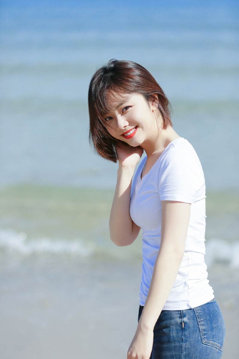 中国内地四川泸州影视女演员可爱女星谭松韵清纯静美写真图片