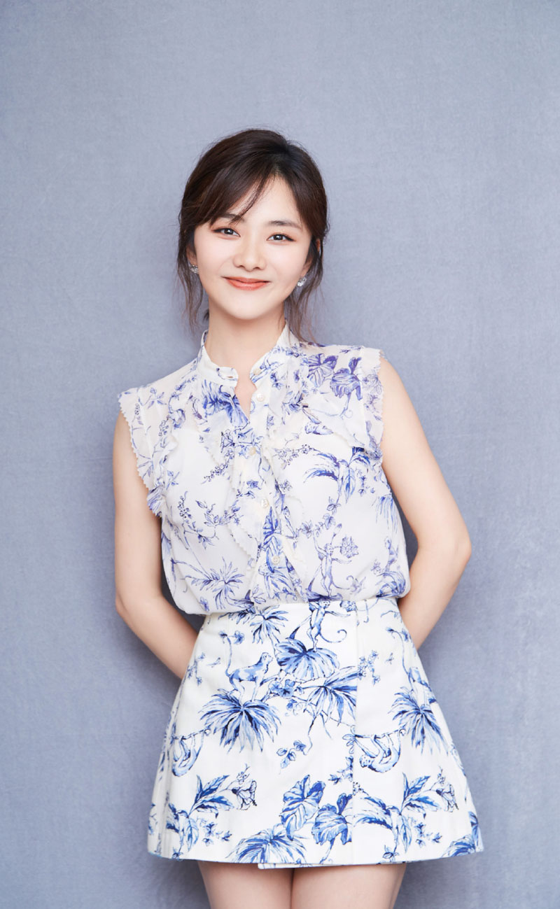 中国内地四川泸州影视女演员可爱女星谭松韵清纯静美写真图片