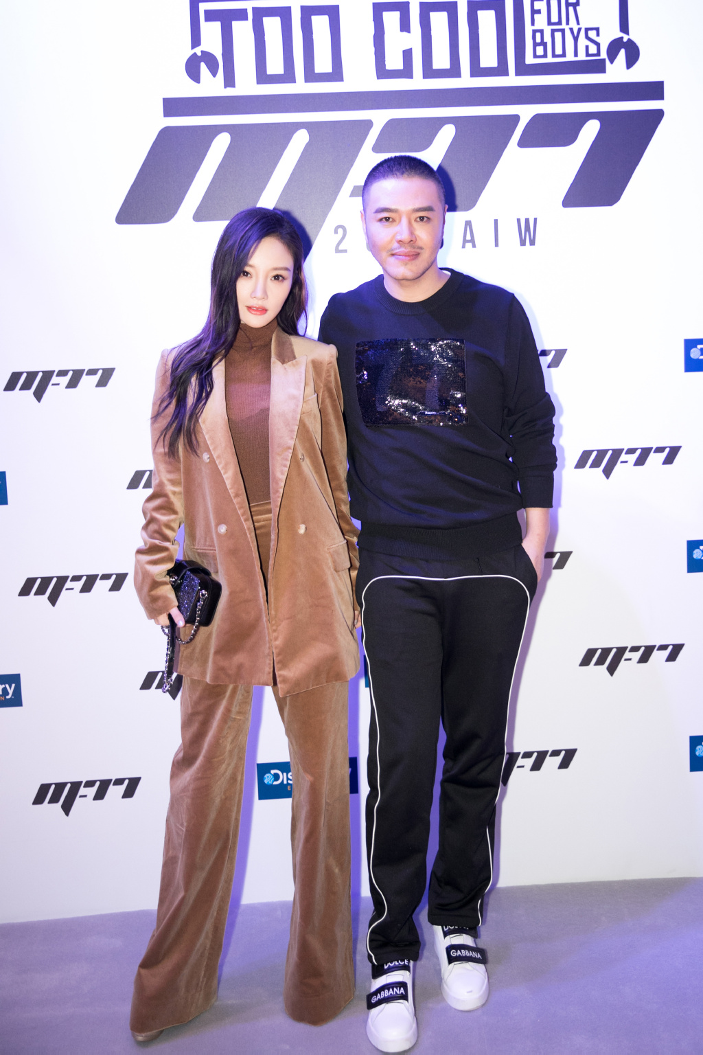 贾乃亮李小璐甜馨一家三口庆生写真大片图片