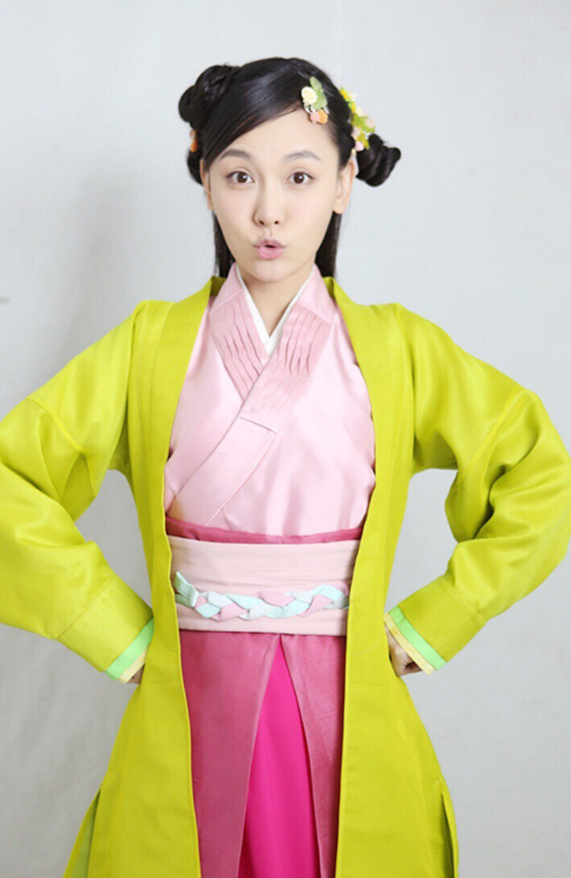 内地重庆渝中女演员孙骁骁甜美丸子头时尚写真高清图片图片 内地重庆渝中女演员孙骁骁甜美丸子头时尚写真高清图片图片