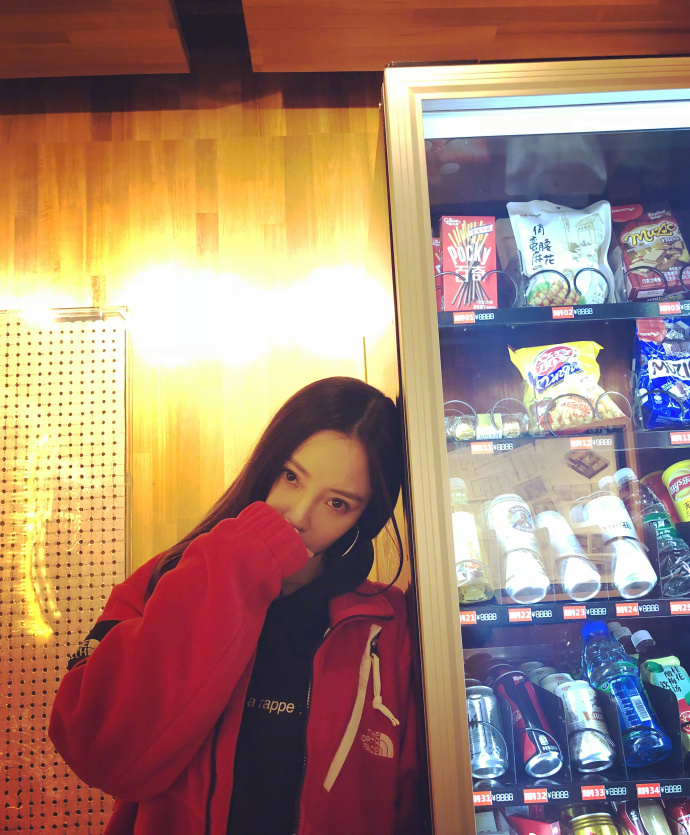 贾乃亮李小璐甜馨一家三口庆生写真大片图片