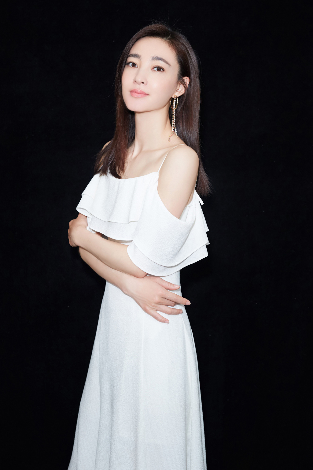 王丽坤性感干练活动写真图片图片