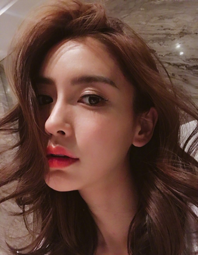 angelababy深夜妖娆自拍写真图片图片