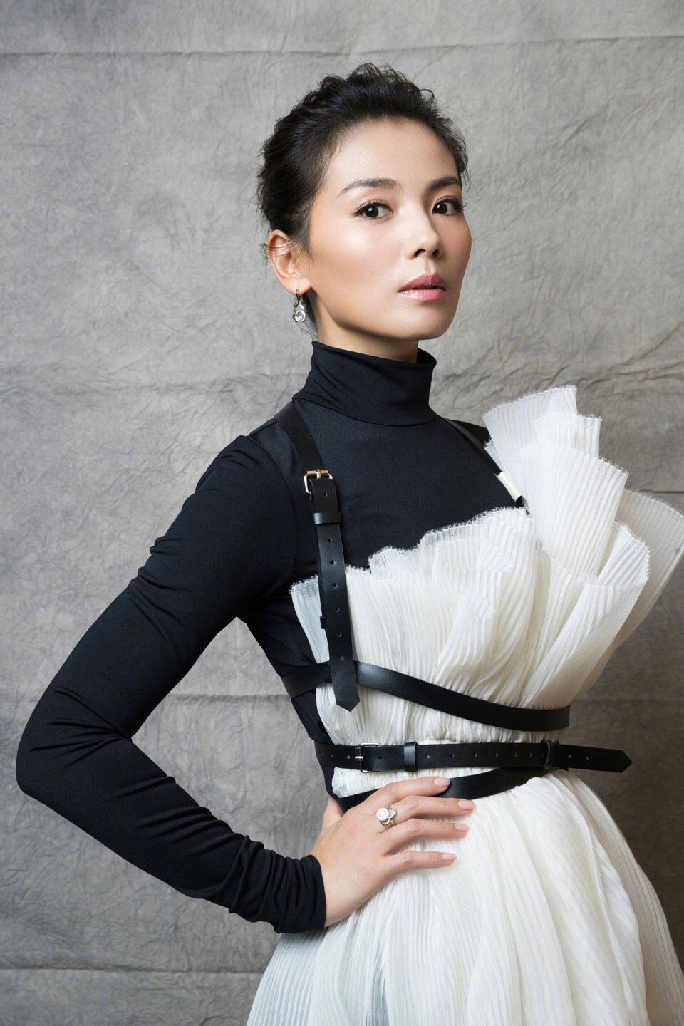 刘涛魅惑红唇彩妆写真高清图片图片