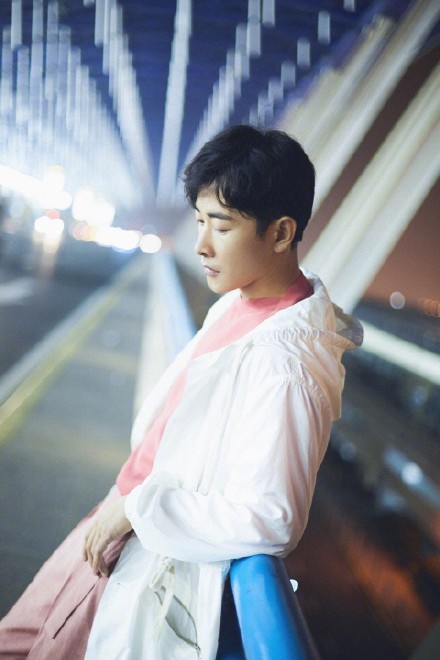 罗晋魅力型男冬日户外写真图片图片