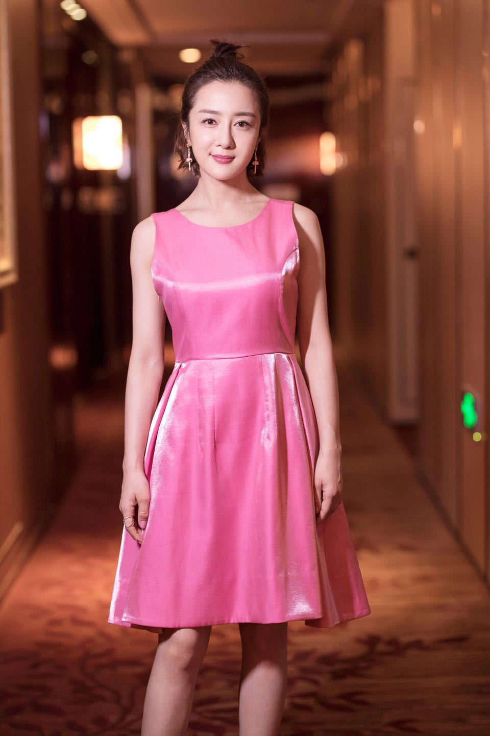 中国内地辽宁省锦州女演员李依晓粉嫩活力写真图片图片