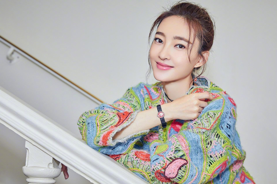 王丽坤清丽动人巴黎写真图片图片