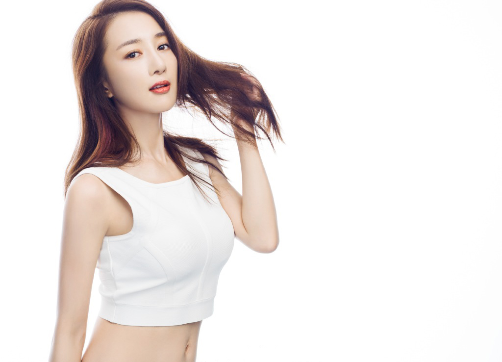 中国内地辽宁省锦州女演员李依晓白色性感梦幻唯美写真图片图片 中国内地辽宁省锦州女演员李依晓白色性感梦幻唯美写真图片图片
