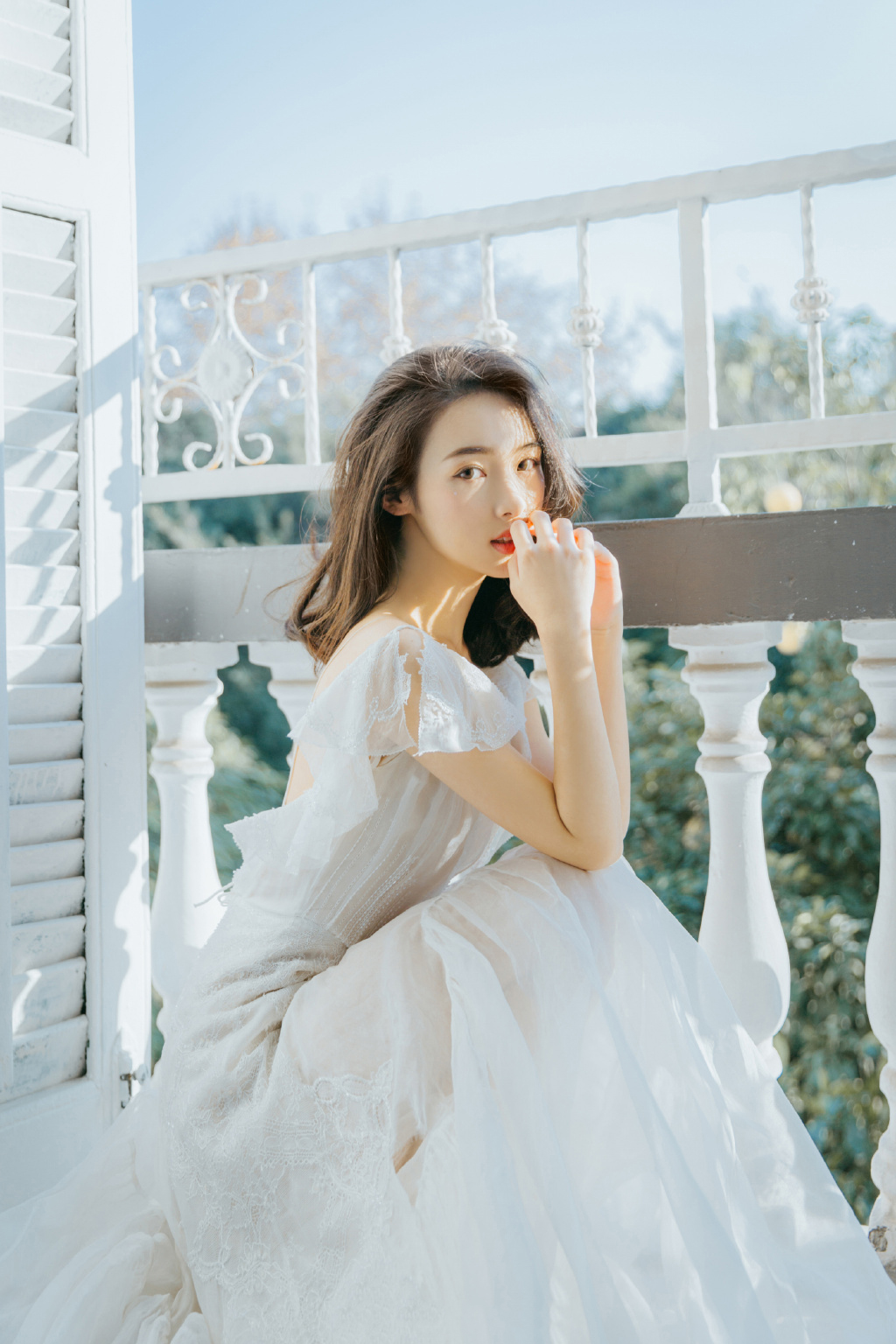 张静初薄纱长裙图片 美得很仙图片