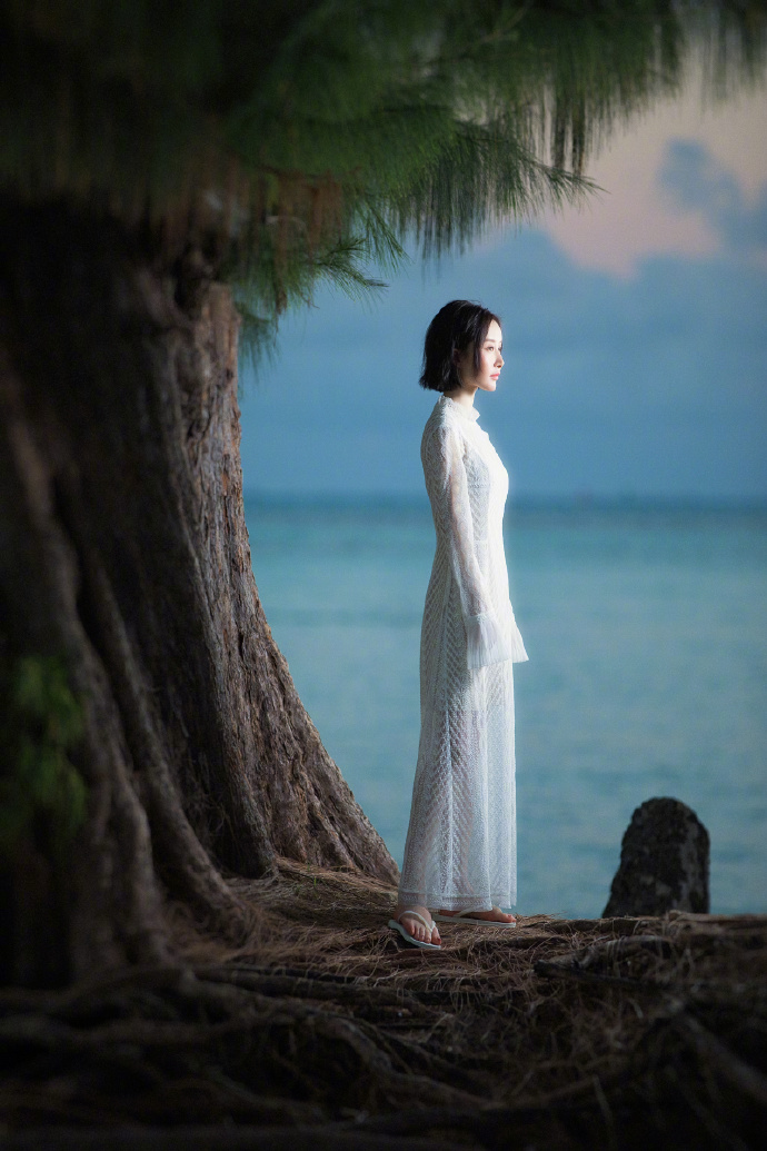 高清吉林美女演员舒畅春日街拍图片图片 高清吉林美女演员舒畅春日街拍图片图片