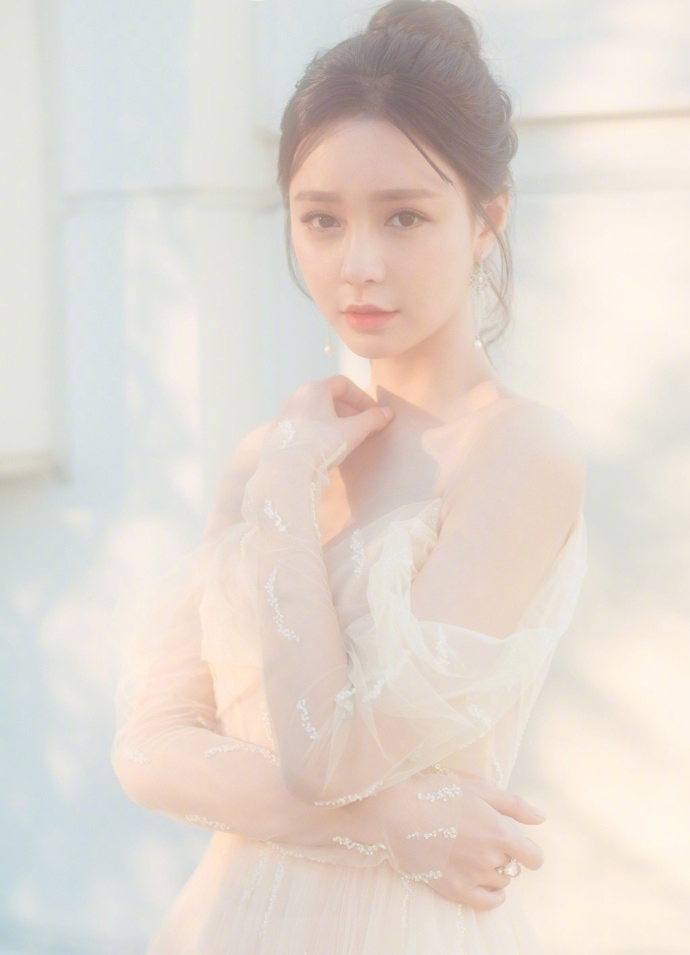 高清湖南省湘西吉首市美女沈梦辰性感甜美写真图片图片