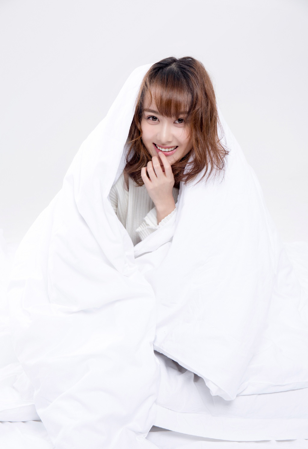 中国内地湖北省武汉女演员曹曦月性感写真高清电脑桌面壁纸图片