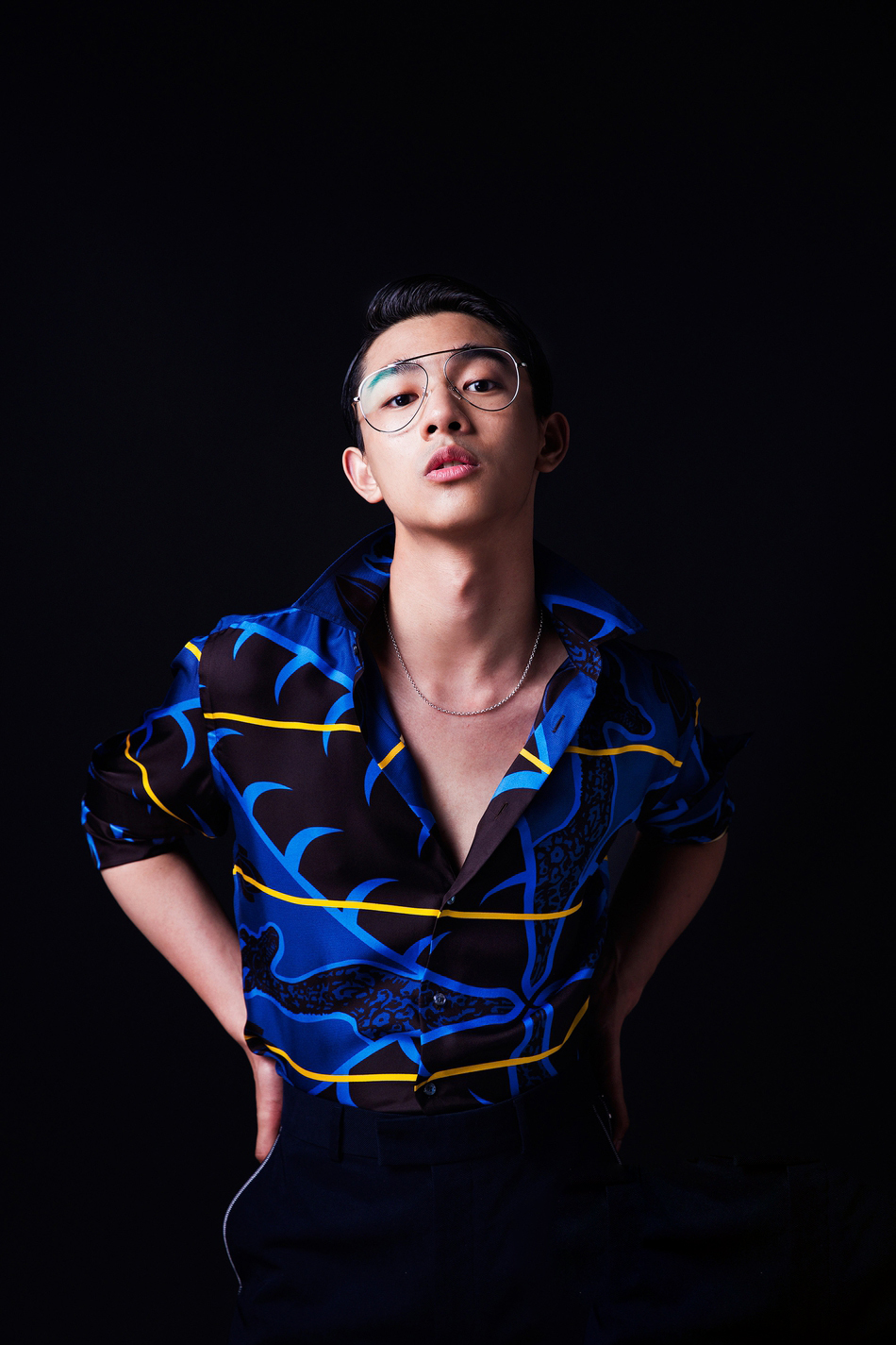 高清四川省泸州男明星张宥浩《LEON男人风尚》时尚杂志写真图片