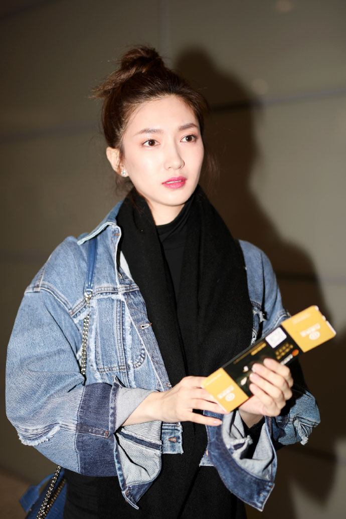 angelababy深夜妖娆自拍写真图片图片