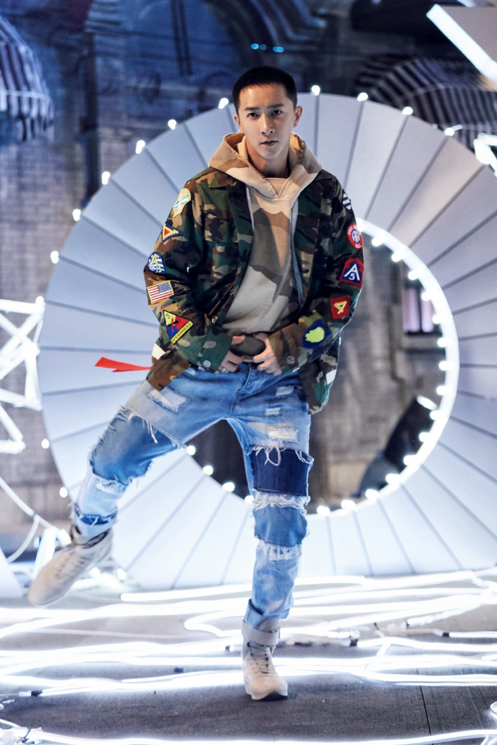 韩庚复古风魅力型男时尚杂志写真图片图片