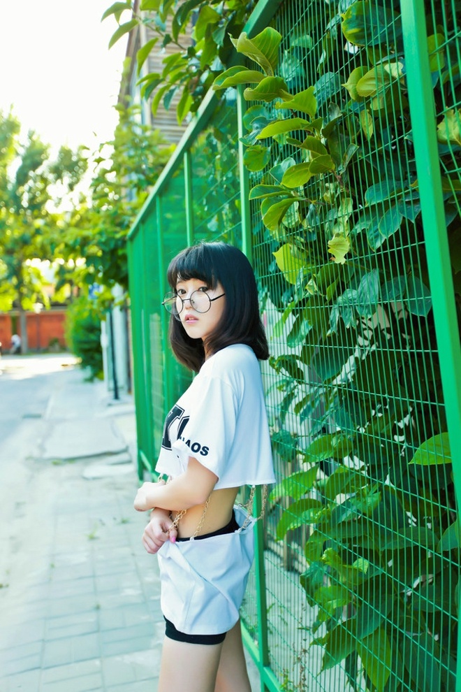 唐艺昕性感露脐装写真图片图片